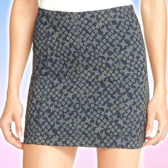 Free People Dresses & Skirts - FREE PEOPLE Modern Femme Stretch Geometric Star Skirt Sz 10 Indigo Combo